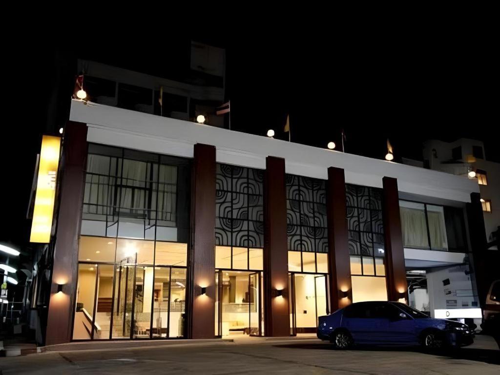 The Regent Ubon Hotel Ubon Ratchathani Buitenkant foto